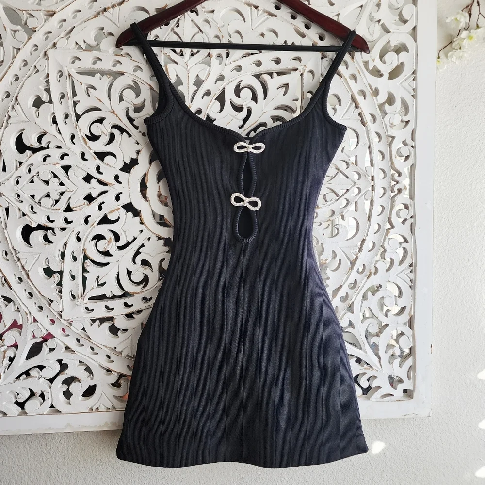 MACH & MACH MINI BLACK DRESS CRYSTAL BOW APPLIQUE SIZE EXTRA SMALL - Picture 13 of 16